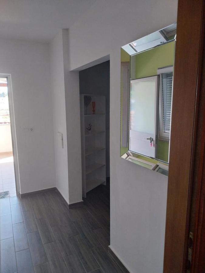 Apartments Leon ポレッチ エクステリア 写真