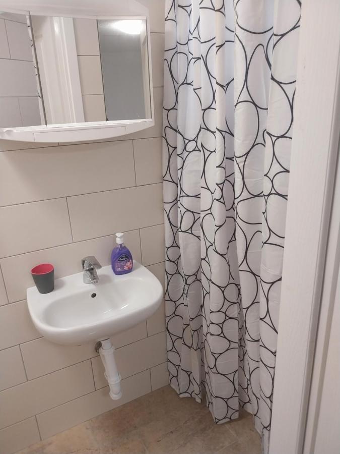 Apartments Leon ポレッチ エクステリア 写真